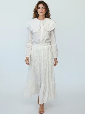 NWT White Eyelet Tiered Maxi Skirt -  Large-Tall 
BEAUTIFULLY MADE